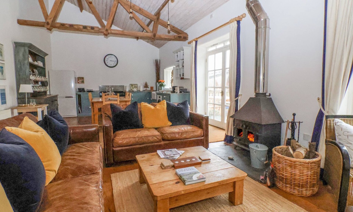 Ottery St Mary Cottage | Burrows