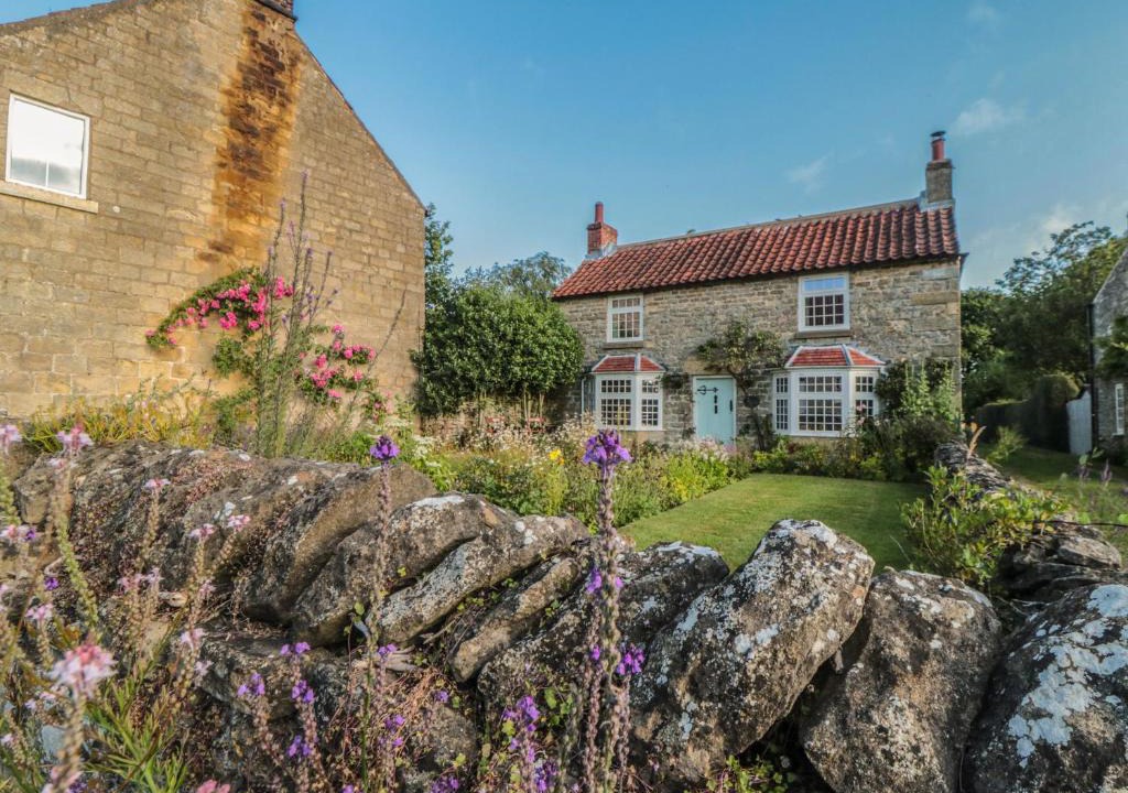 Lockton House | Bute Cottage