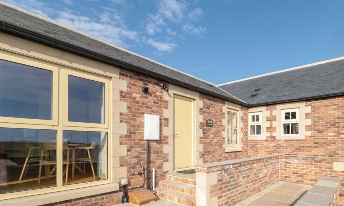 Embleton Cottage | Byre Cottage in Embleton. WiFi