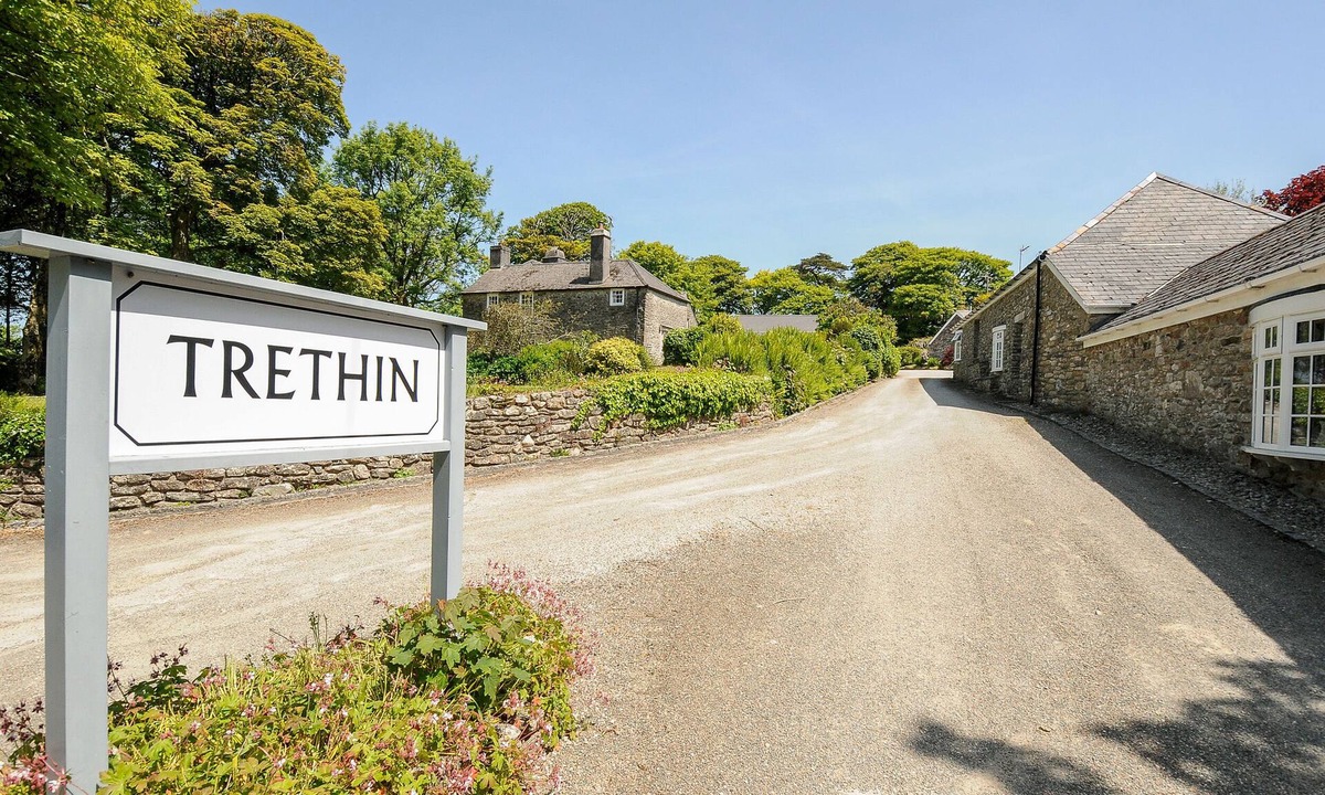 St Teath Cottage | Byre