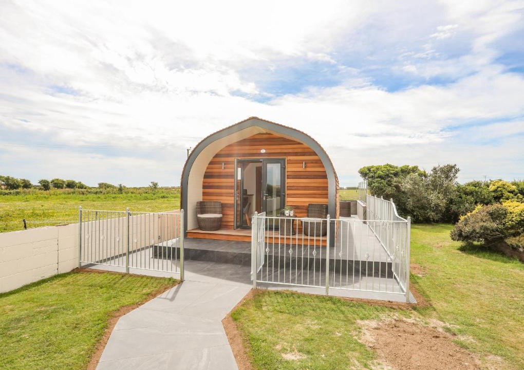 Bryngwran House | Caban Cariad