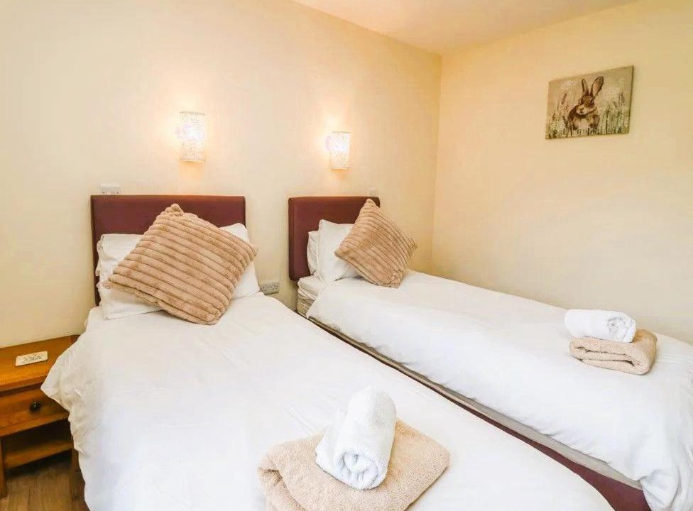 Rhayader House | Caban Dulas