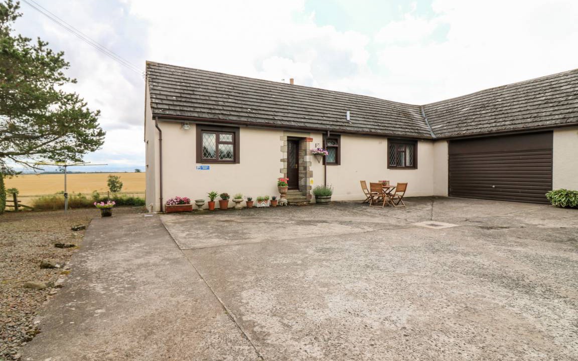 Duns Cottage | Cabin ∙ 2 bedrooms ∙ 4 guests