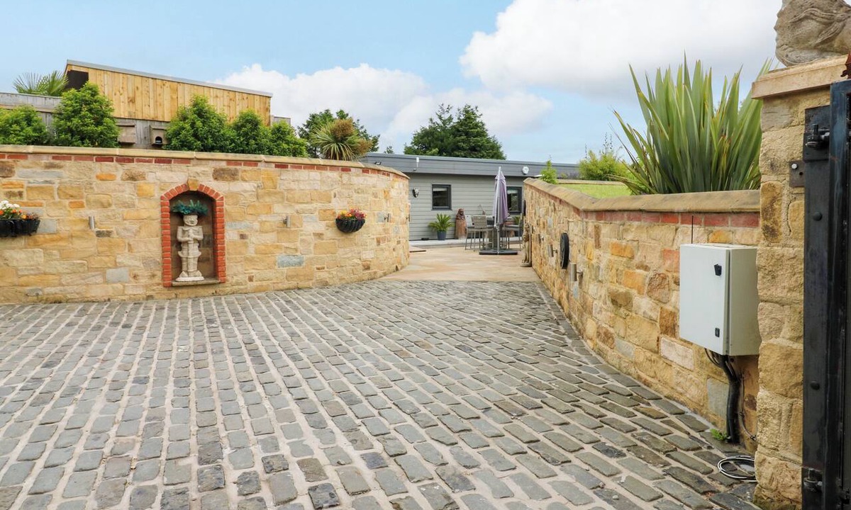 Darlington Cottage | Caesars Lodge