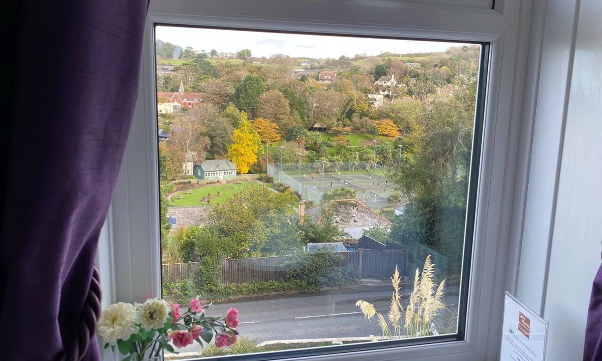 Hele Bed & Breakfast | Cairn House