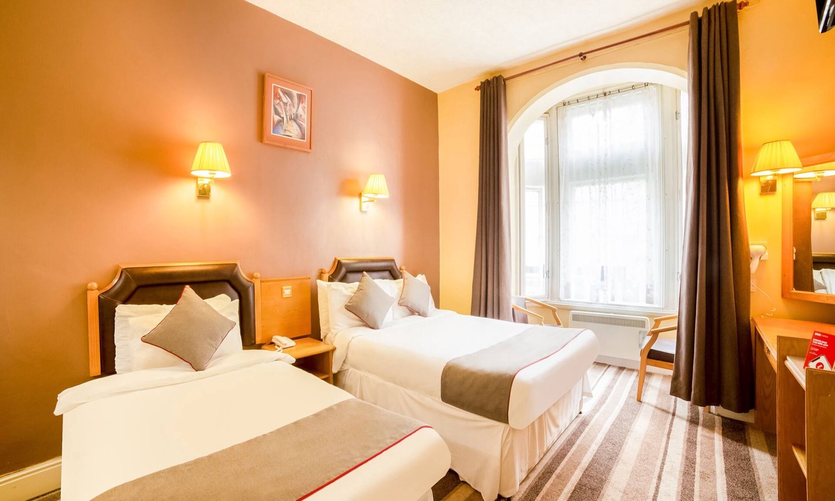 Castle Quarter Hotel | Cardiff Sandringham Hotel