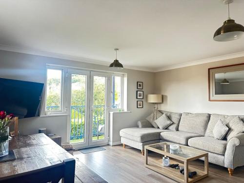 Rochester Apartment | Castle View, Cosy Stay