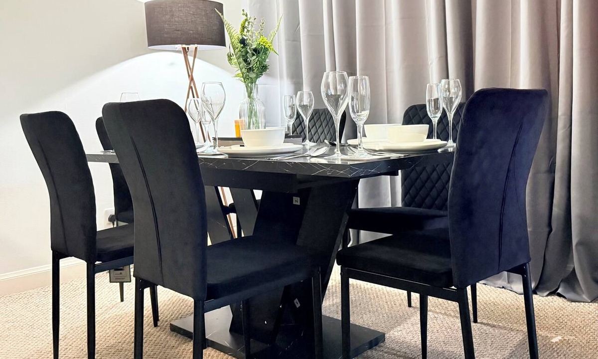 Haymarket Apartment | Central 4Bed, Caledonian Stay, Haymarket, Sleeps 8