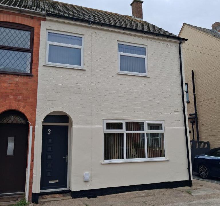 Sutton-on-Sea House | Central Sutton on Sea 4-Bed House Sleeps 8