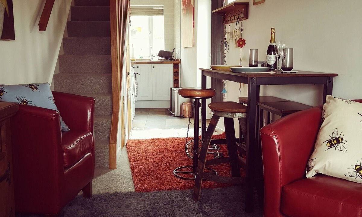 Blaenavon House | Charming 1-bed Maisonette With Mountain View