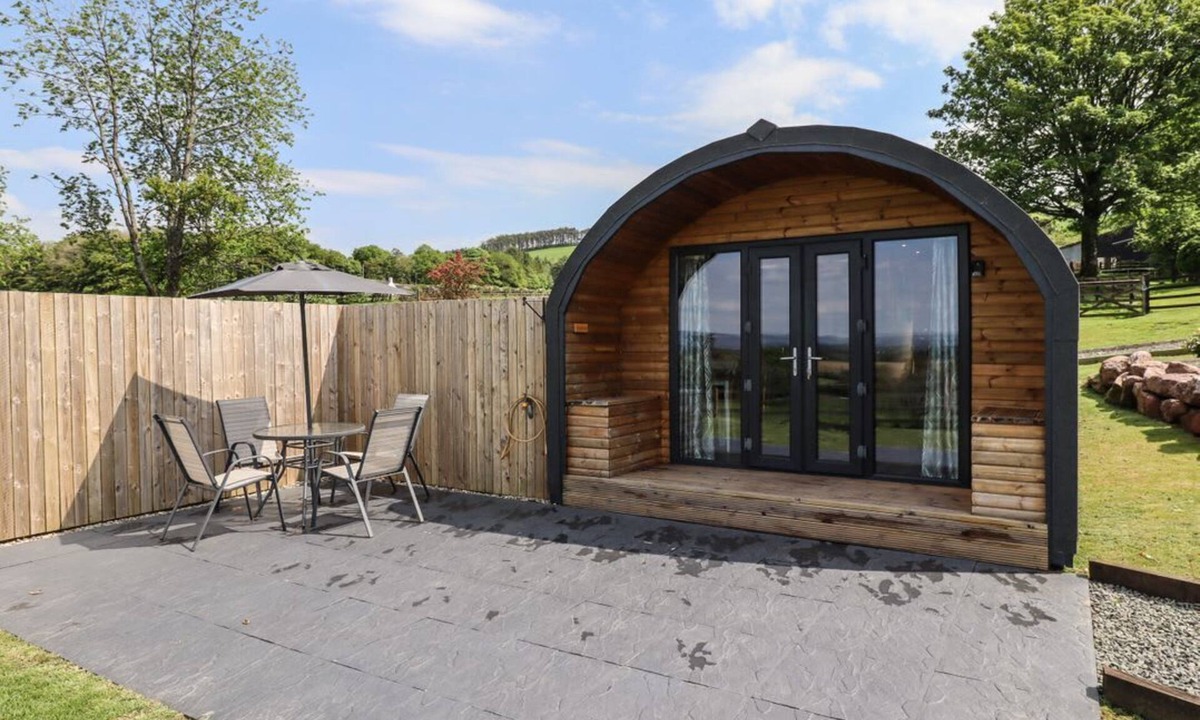 Lockerbie Cabin | Charming Cleugh Lodge Retreat