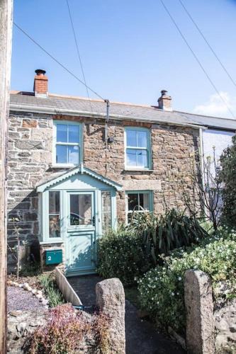 Illogan House | Charming Cornish Cottage, Portreath, Dogs Welcome