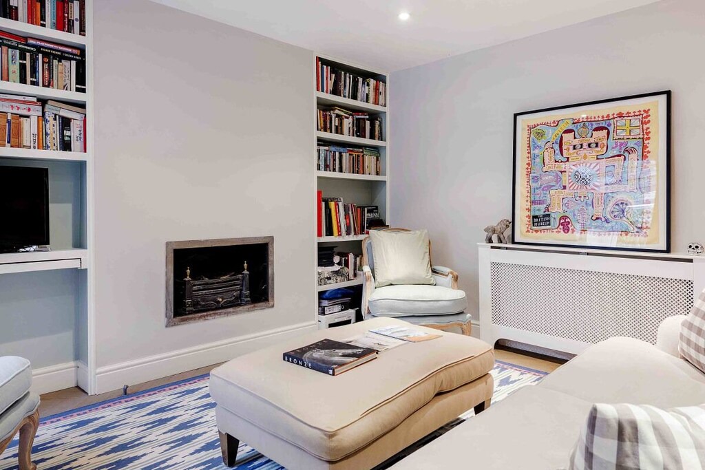 Askew Apartment | Charming Shepherds Bush Apartment