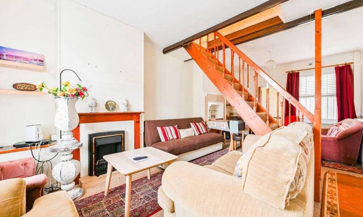 Alperton House | Charming Wembley Hideaway