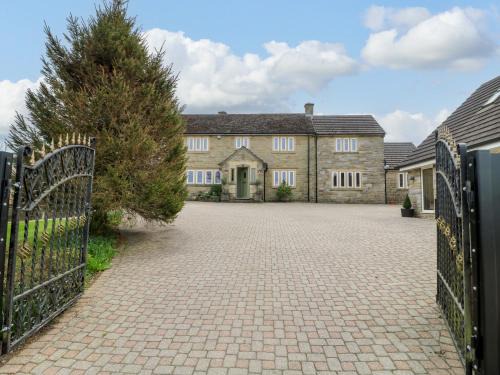 Stonedge House | Cherry Tree Farm