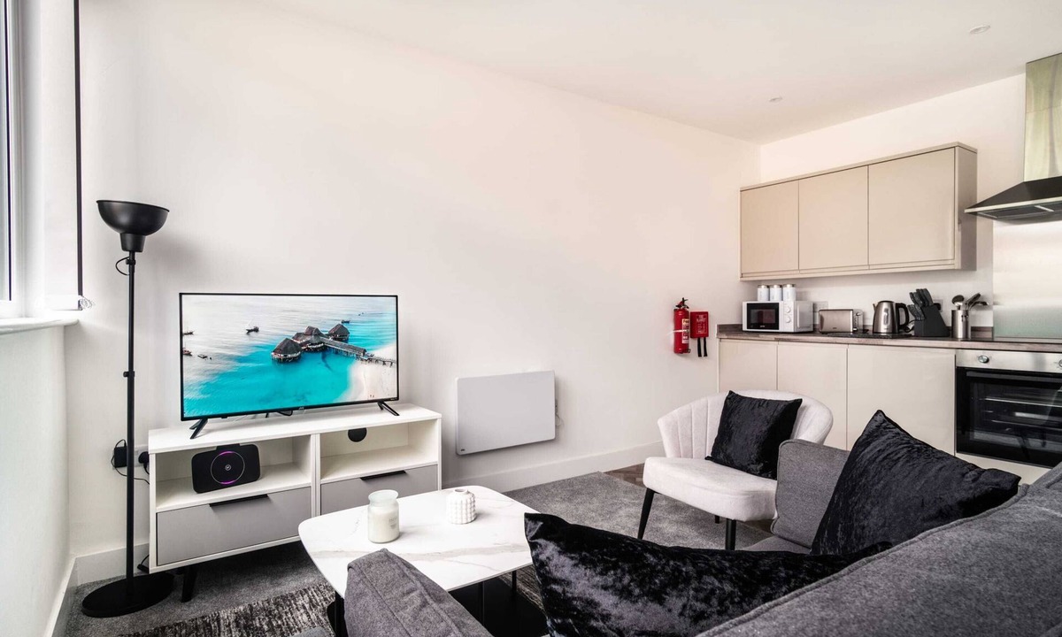 Wrexham Apartment | Chic 1BR Wrexham Apt, Walk to Station