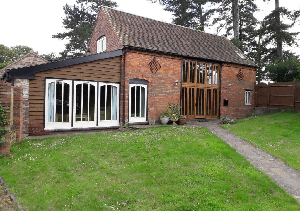 Tedstone Wafer Bed & Breakfast | Churchlands