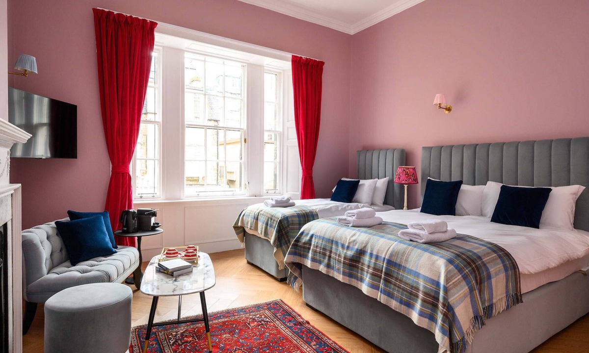 New Town House | City Centre First Floor Family Suite