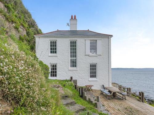 Beesands House | Cliff House