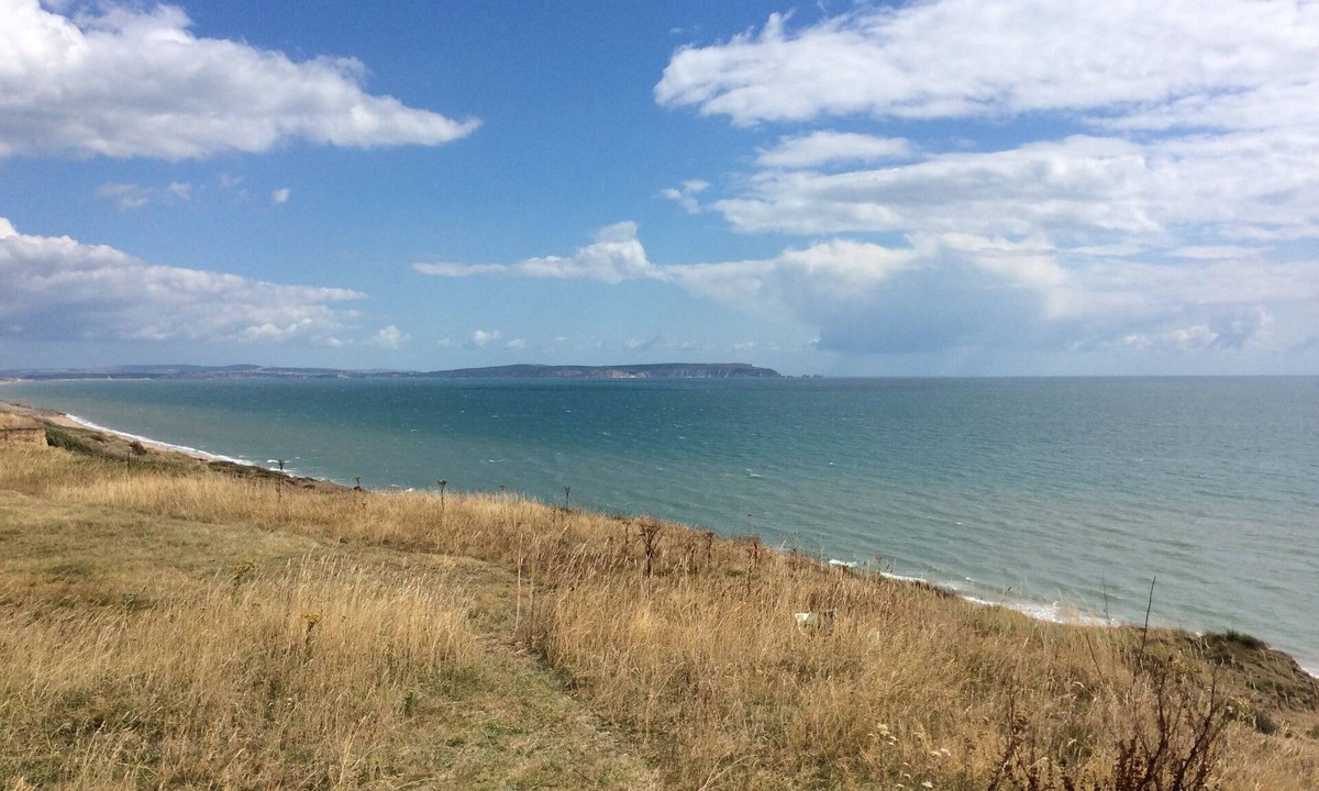 Barton-on-Sea Apartment | Cliff Top Studio, delightful self contained apartment, 50m from the Cliff Top.