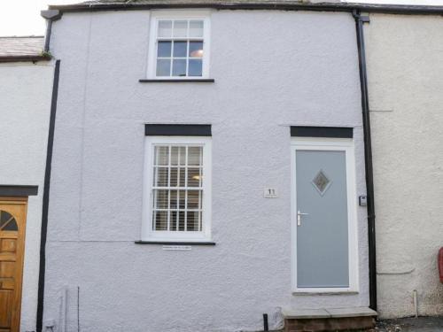 Conwy House | Clock cottage