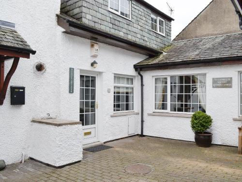 Keswick House | Clover Cottage