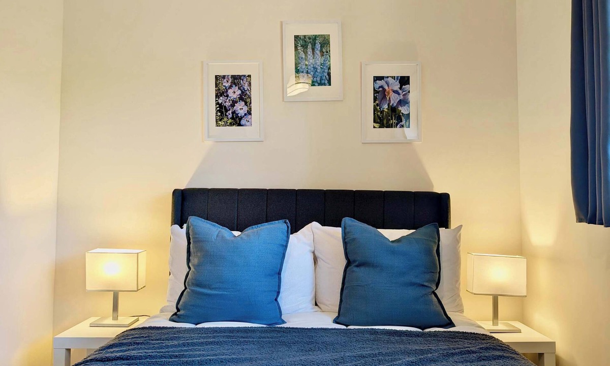 Bracknell House | Comfortable 2bed house in Bracknell