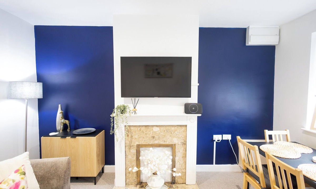 Northampton House | Comfortable 3-Bed House | Ideal for Contractors