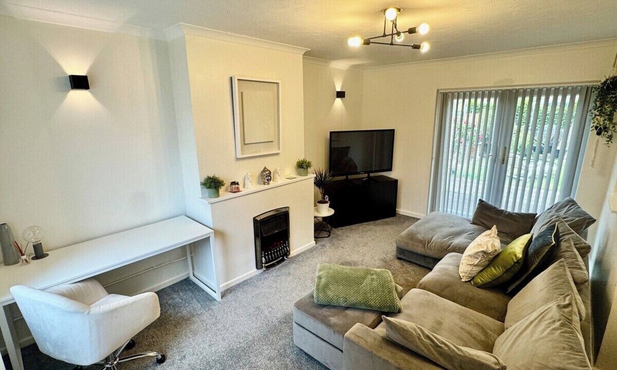 Kidlington House | Comfortable 3BR house-parking close to city centre