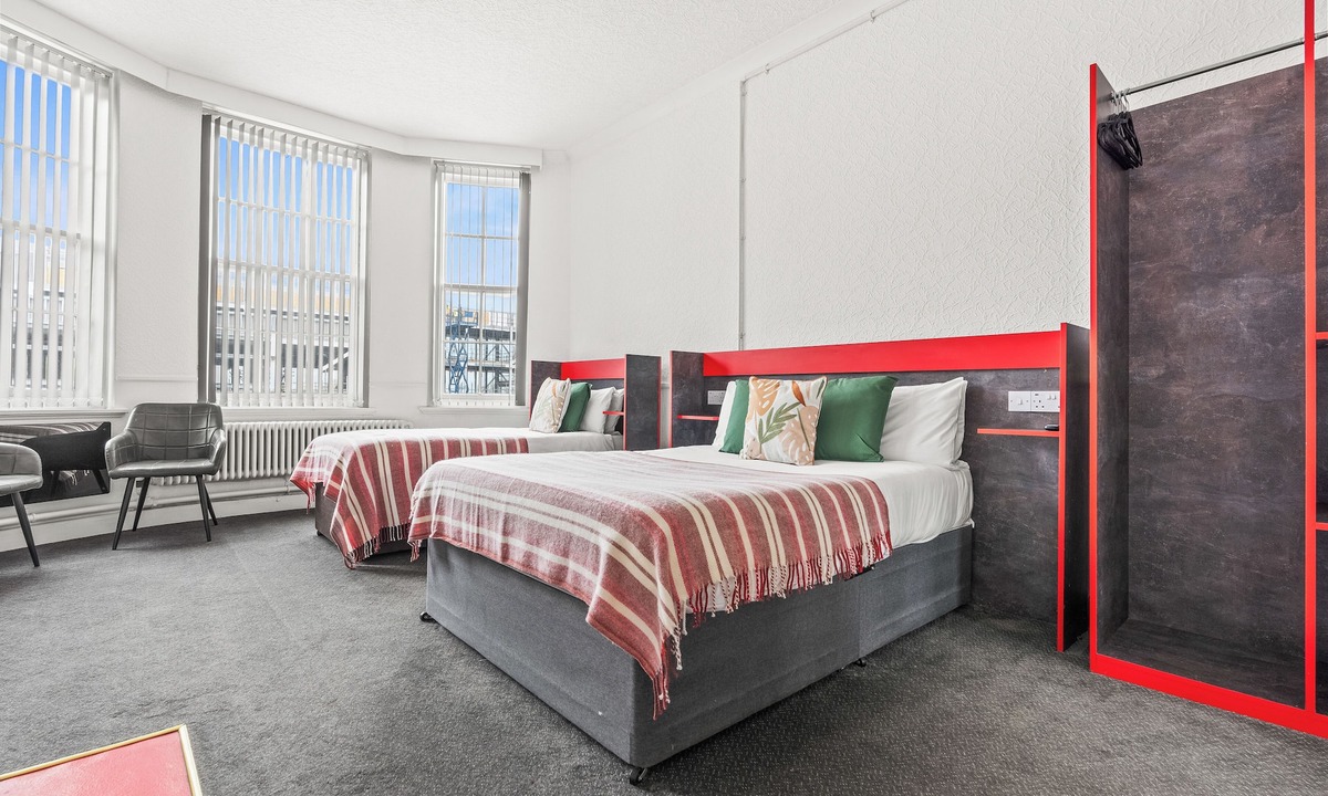 Dudley Apartment | Comfy & Relaxing Studio in Dudley W/Parking, WIFI, Kitchen, Netflix and Sleeps 2