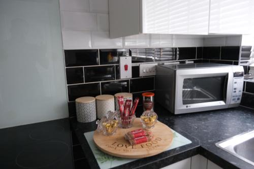 Newcastle-Under-Lyme Apartment | Commet Town House