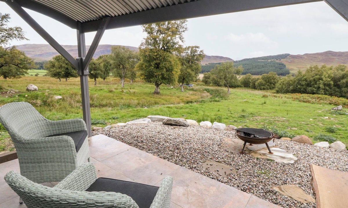 Newtonmore Cottage | Coraldie