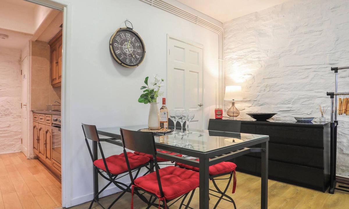 Borth-y-Gest Cottage | Cornhill Courtyard