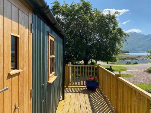 Arnisdale House | Corran Shepherds Hut
