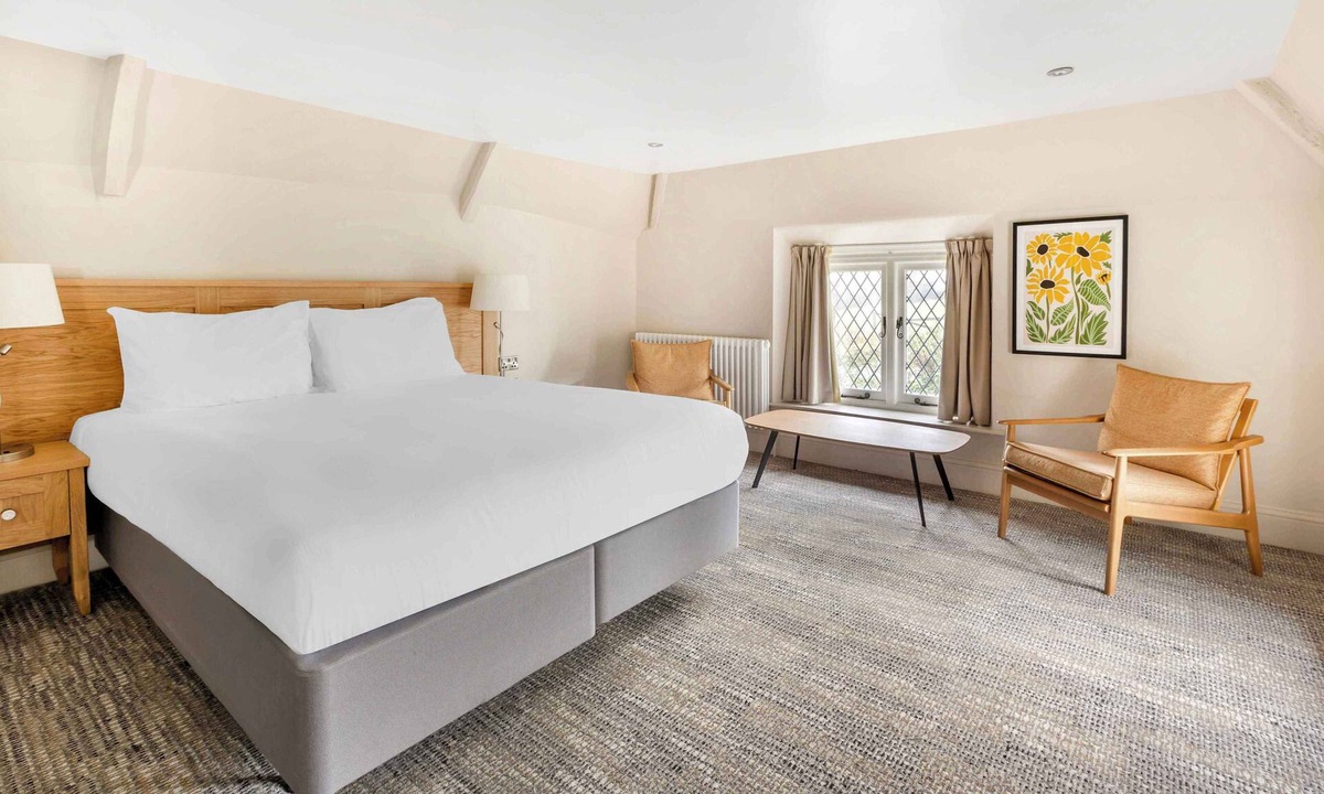 Holsworthy Cabin | Cosy Double Room | Countryside Resort | Sleeps 2