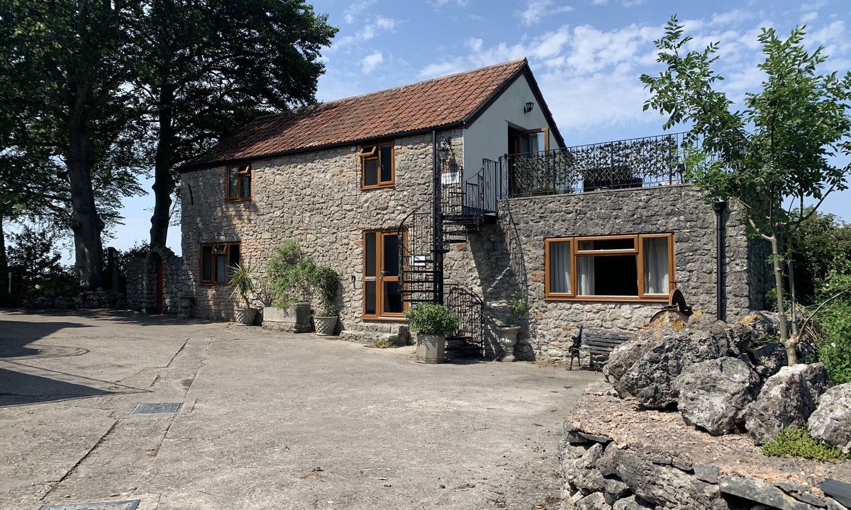 Easton Apartment | Cosy First Floor rural Apartment with Views