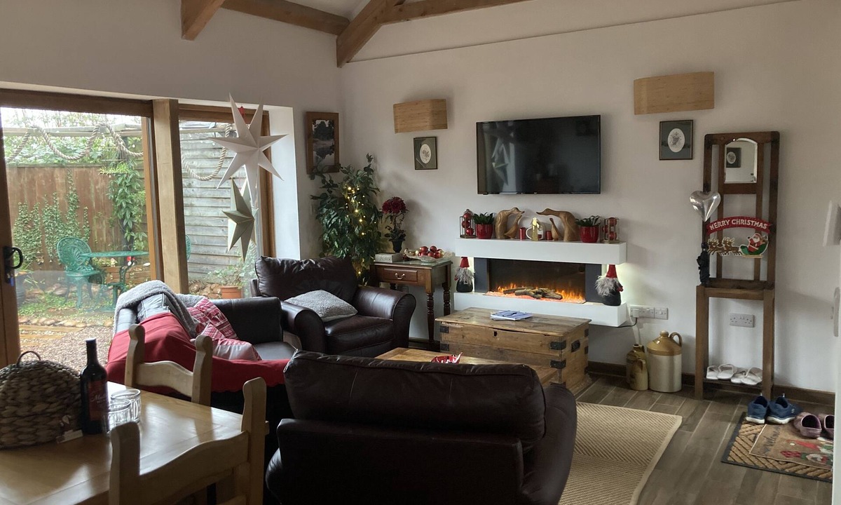 Ottery St Mary Cottage | Cozy Gnome Cottage Annex Near Sidmouth