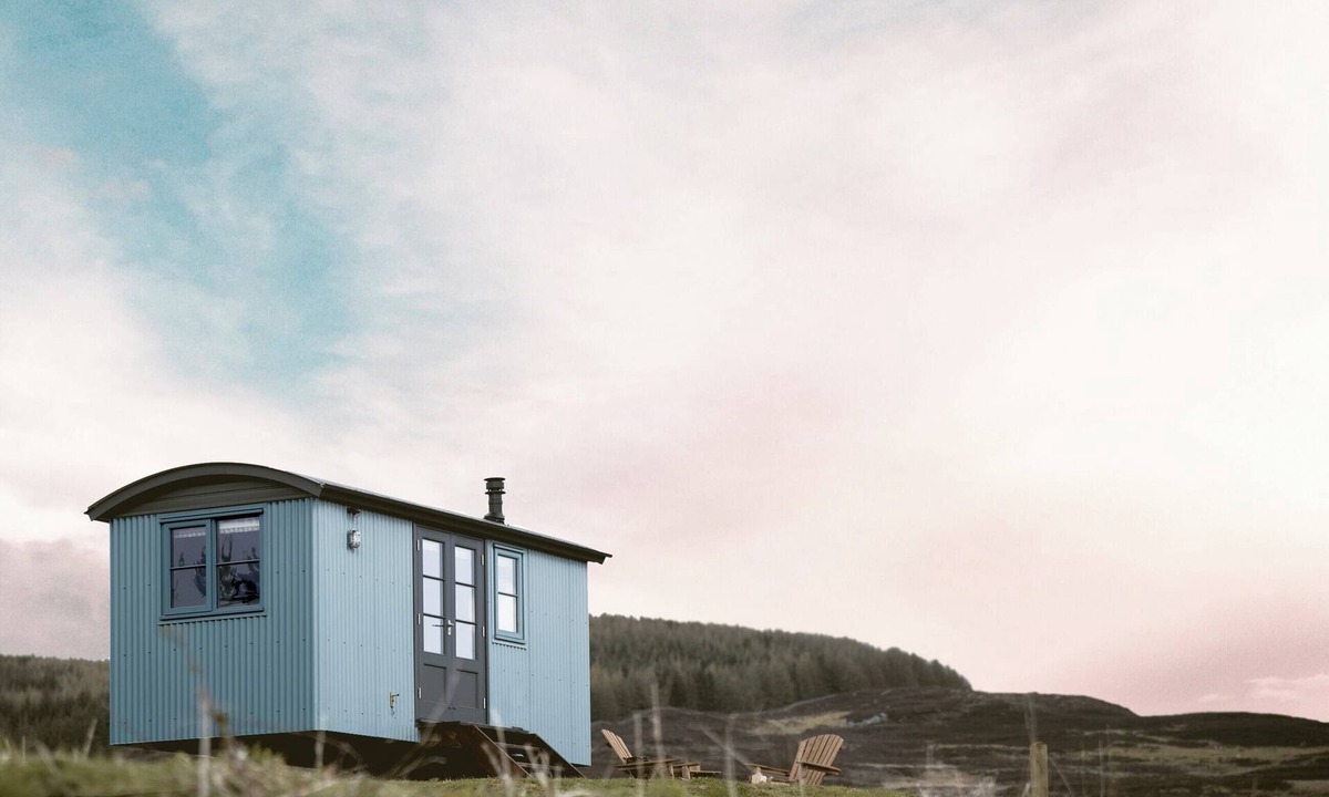 Pitlochry Cottage | Curlew Shepherds Hut - UK7628