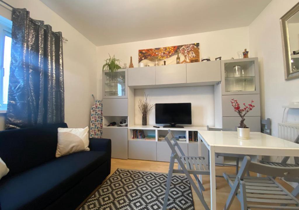 Canning Town North Apartment | Da Giuseppe London