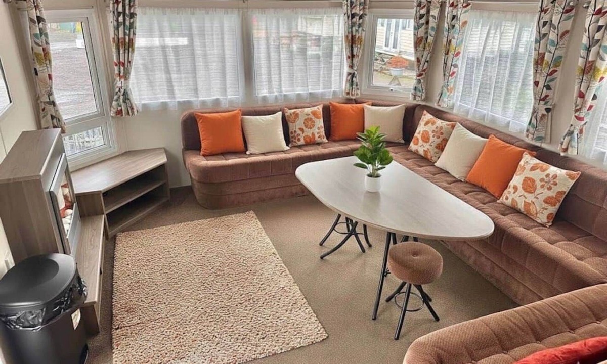 Glasgow House | Delta, Bromley 4-Bedroom Caravan