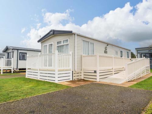 Par House | Derwent L4