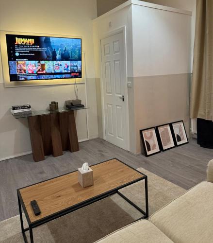 Sheffield Apartment | Do not book