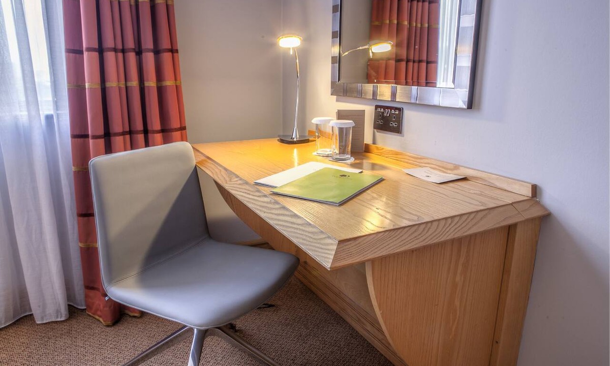 Lydiard Tregoze Hotel | DoubleTree by Hilton Swindon