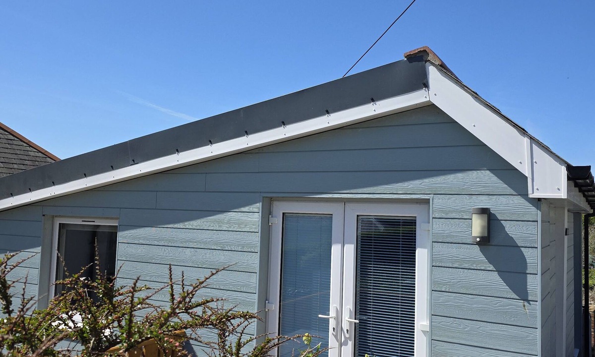 Woolacombe Cottage | Downside Annexe, 1 bedroom and private parking near beach