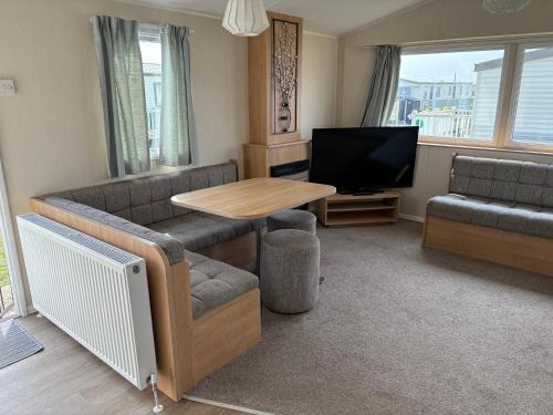 Chapel Saint Leonards House | Echo Coastal Holidays -Golden Palm Resort - Chapel St Leonards