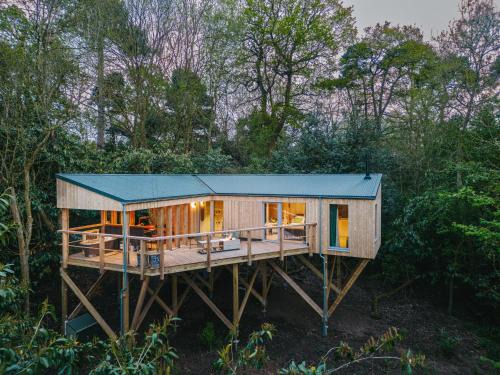 Elmore Ski Chalet | Elmore Wild Treehouses