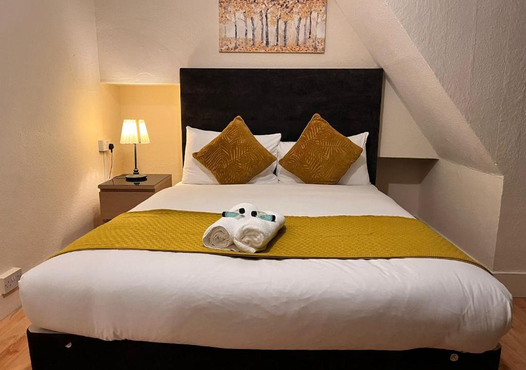 Eltham House | Eltham Stay
