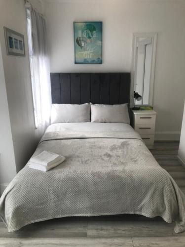 Plumstead House | En Suite Double Room 2