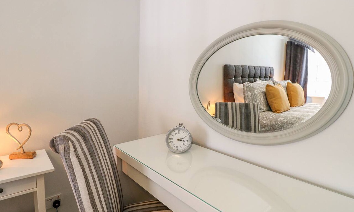 Ashbourne Cottage | End Cottage