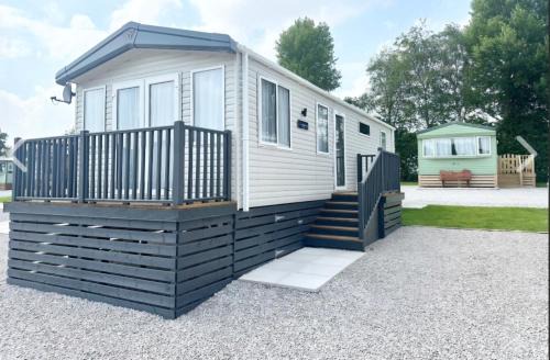 Capernwray House | Escape in Carnforth Lodge - Sleeps 6